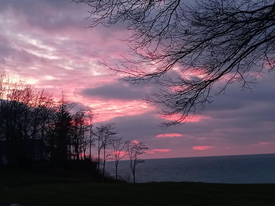 2426 Shoreham Dr, Saint Joseph, MI 49085 Zillow