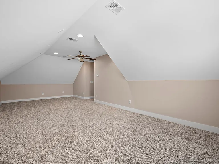 414 Hamlet Cir — Photo 28