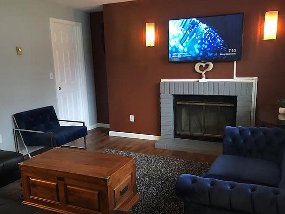 5th image of 1424 Kimtah Ct NE #A