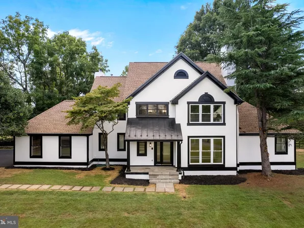 5801 Newbury St, Warrenton, VA 20187