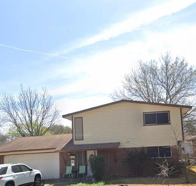 1st image of 4208 Field St