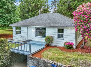 1660 Pottery Ave, Pt Orchard, WA 98366