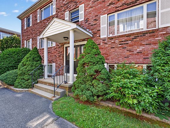 4th image of 50 Clark St APT 12