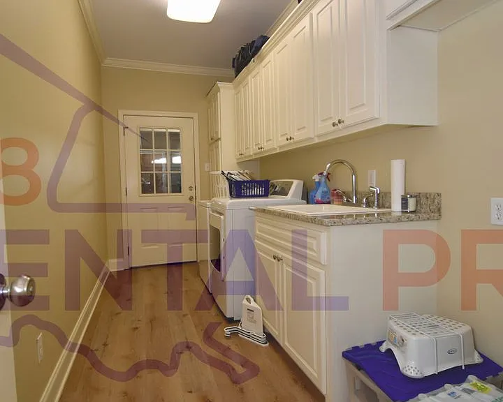 1119 Lisa Ln — Photo 20