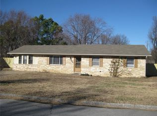 320 Kelli Ave, Farmington, AR 72730