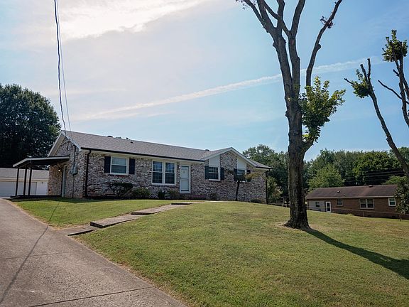 2nd image of 2025 Sweetbriar Dr