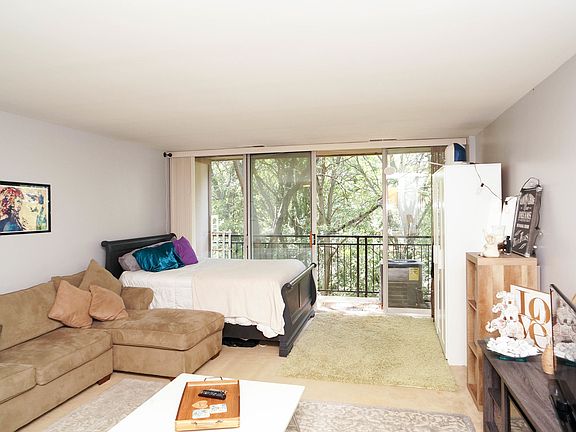 3rd image of 5820 Oakwood Dr Unit 4J