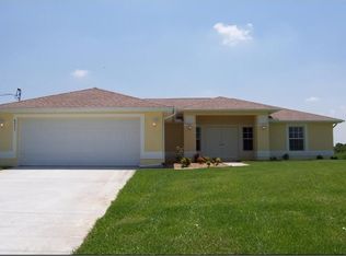 8055 Buttercup Cir, Labelle, FL 33935