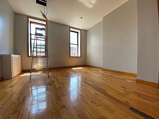 4th image of 244 5th Ave APT 4A