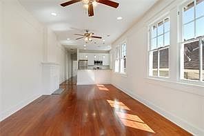 3rd image of 4109 Clematis St