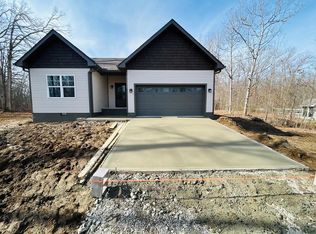 304 Georgee Rd, Jamestown, TN 38556