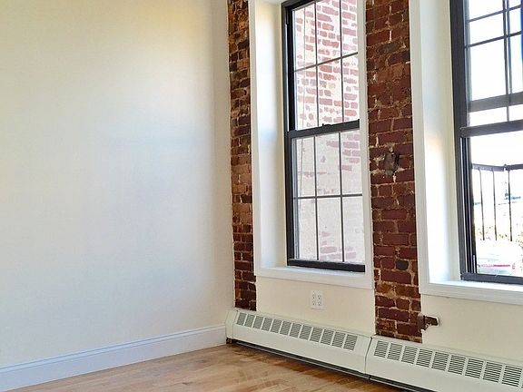 2nd image of 433 Menahan St #8H