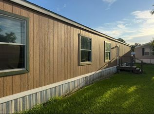 51 Burke Ct, Jones Creek, TX 77541