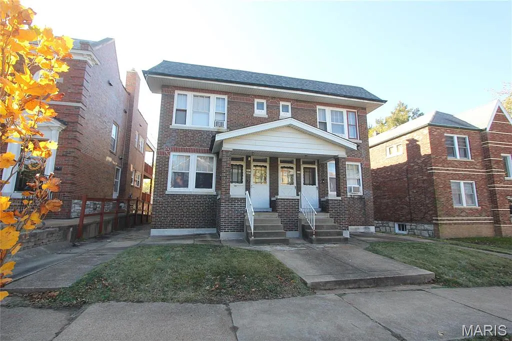 1 bed, 1.0 bath, 884 sqft, $1,050 — Photo 1