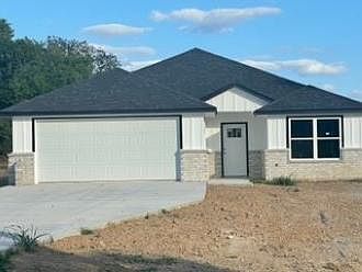 1st image of 15 College St