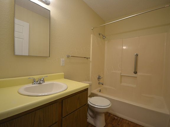 2nd image of 503 Broad St APT 9