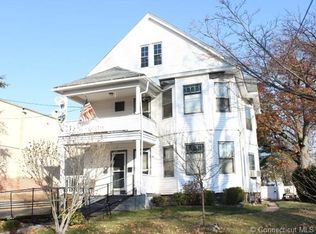 19 Madison St, Manchester, CT 06040