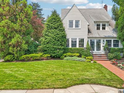 86 Walthery Avenue, Ridgewood, NJ, 07450
