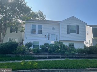 2300 Weymouth Ln, Crofton, MD 21114