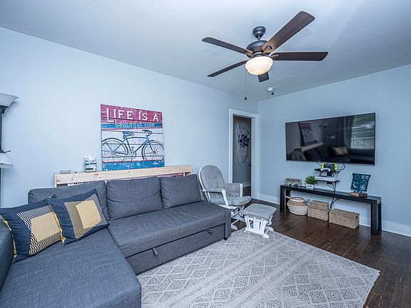 3rd image of 5064 Hyde Ave