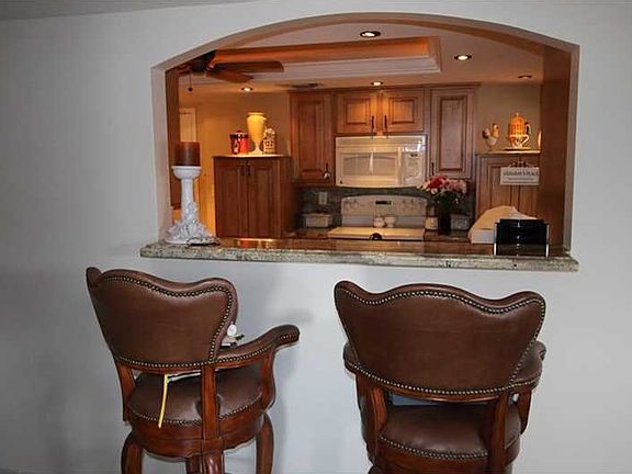 3rd image of 3200 Port Royale Dr N APT 601