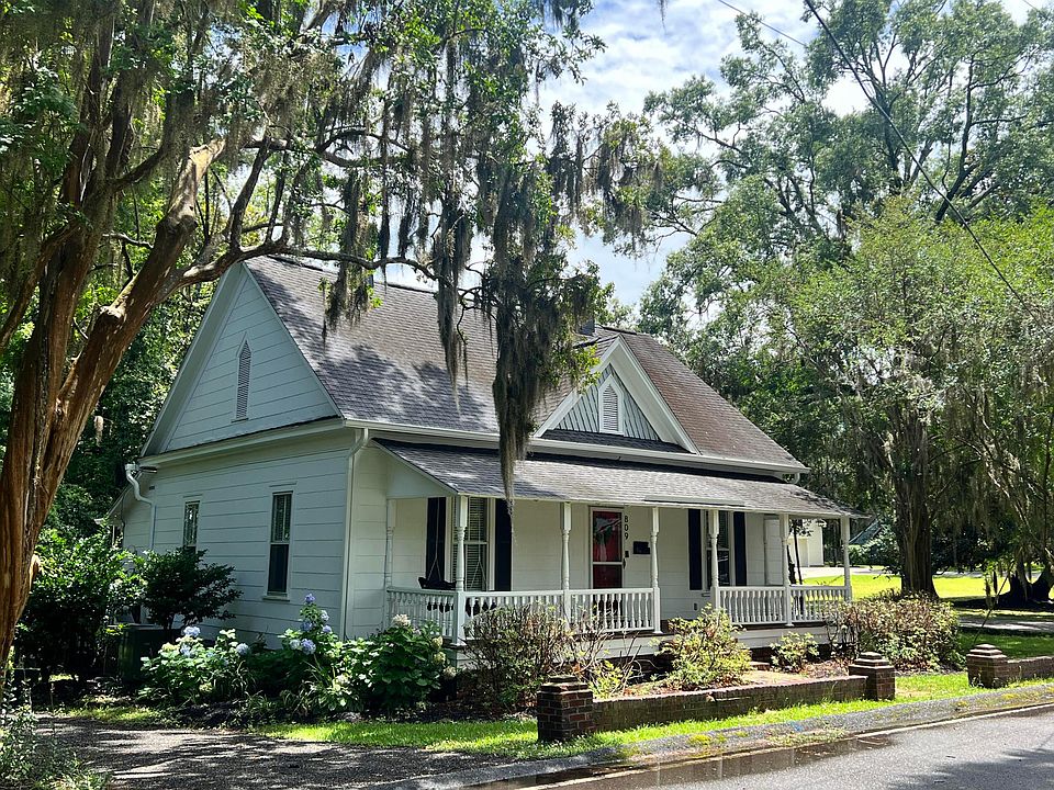 1st image of 809 6th Ave