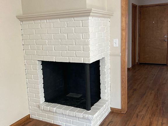 4th image of 6110 Portland Ave