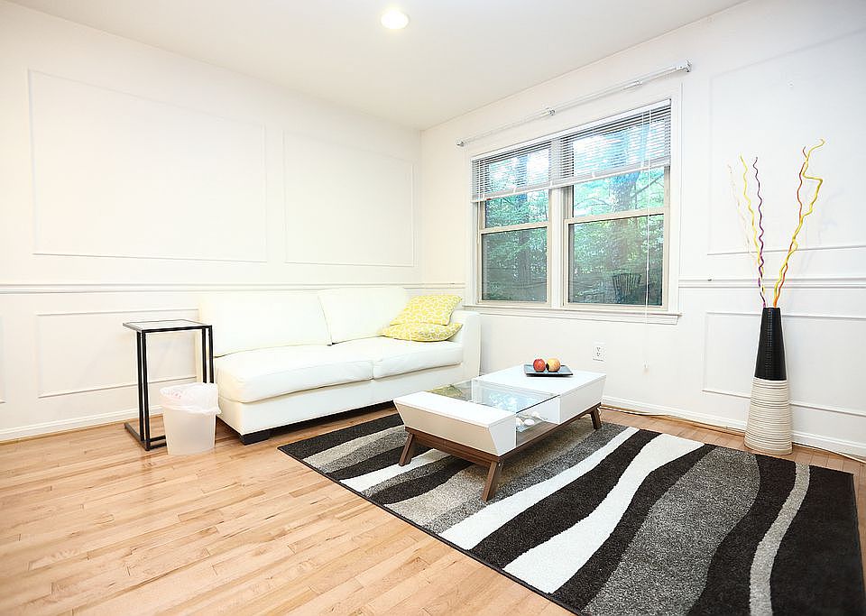 1st image of 9589 Blake Park Ct
