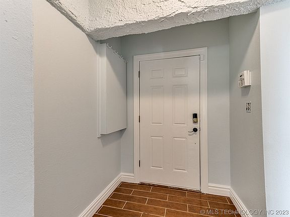 5th image of 1208 S Braden Ave