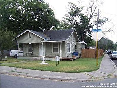 2nd image of 938 Lee Hall