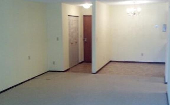 4th image of 2730 Dale St N #112