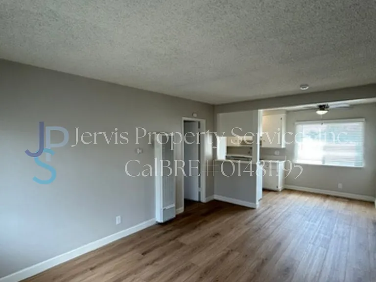 10356 Elizabeth Ave #E — Photo 1