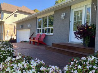 23 Amberglen Ct, East Gwillimbury, ON L9N 1J6
