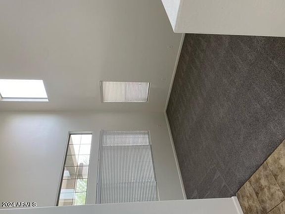 5th image of 30458 W AMELIA Avenue