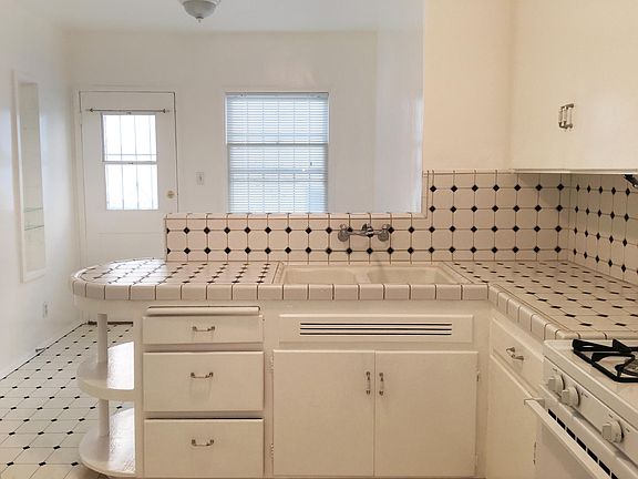 4th image of 2308 10th St
