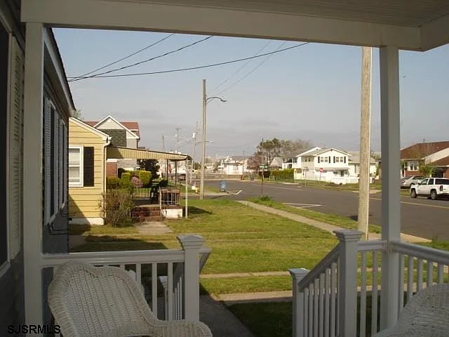 209 N Rosborough Ave — Photo 13