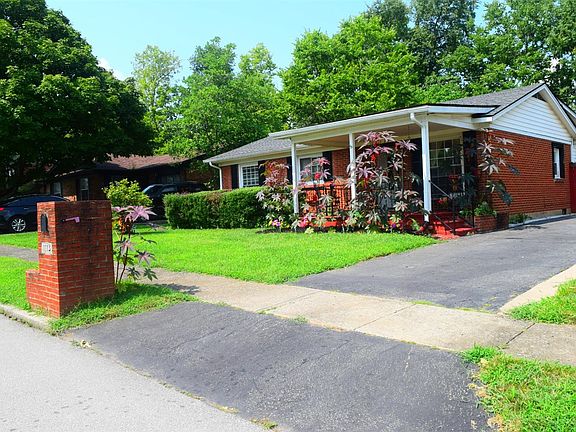 2nd image of 1113 Boxwood Dr