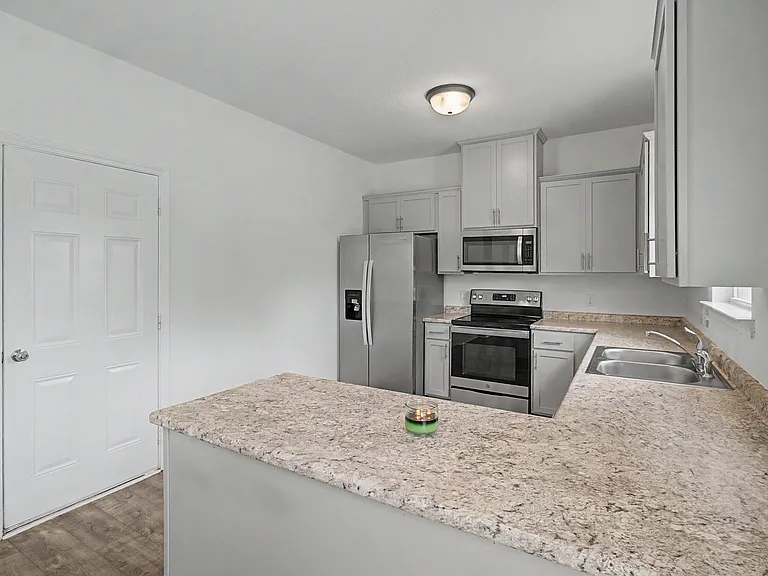40 Rimes Ave SE — Photo 12