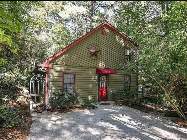 225 Merlin Ct, Athens, GA 30606