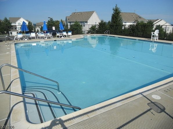 1 Green Hill Rd, Mount Olive Twp., NJ 07840