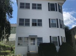 11 Caroline St, Worcester, MA 01604