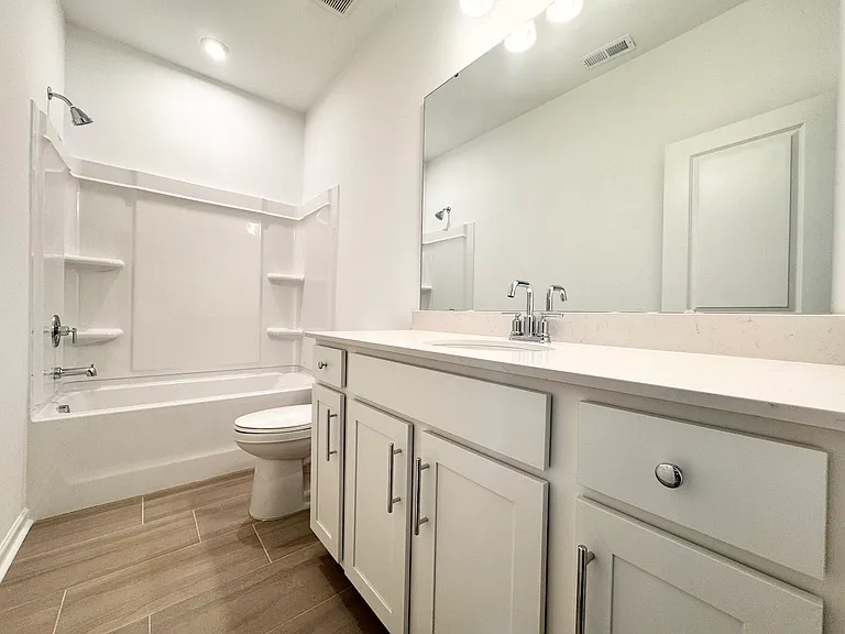15918 Parkside Crossing Dr — Photo 10