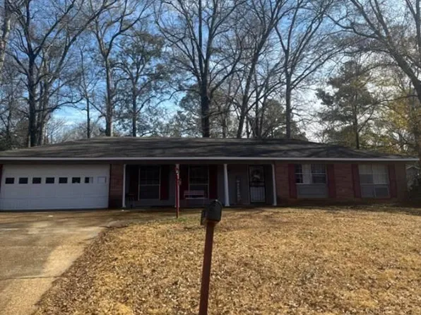 1308 Wooddell Dr, Jackson, MS 39212