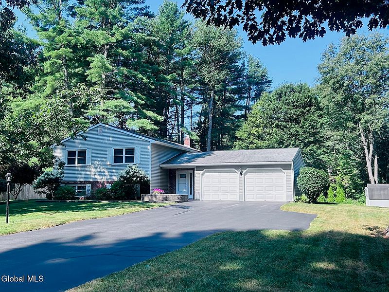 3rd image of 9 Rolling Hills Dr