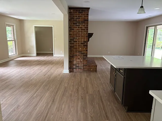 1541 Norwich Rd — Photo 7
