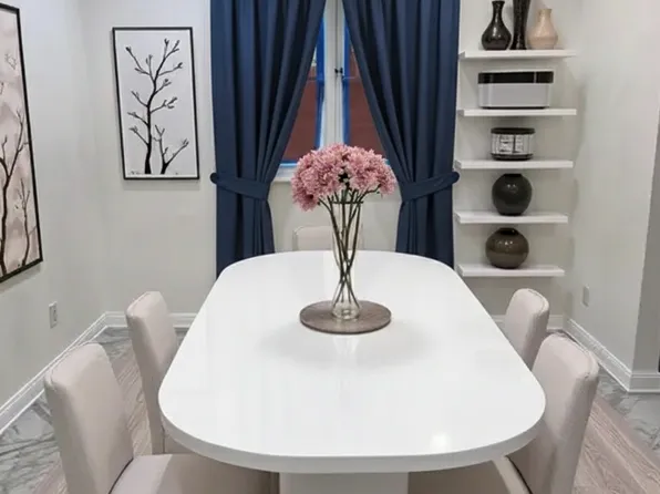 455 East 43rd Street image 5 of 21