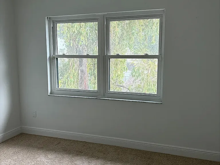 3418 W Saint Conrad St — Photo 9