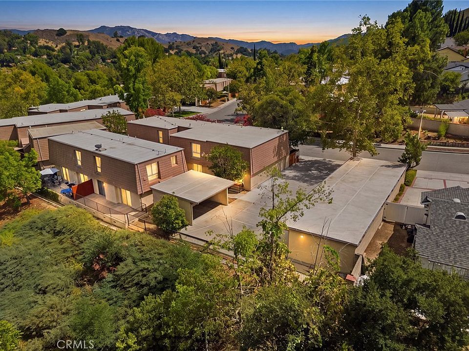 1st image of 27511 Endeavor St