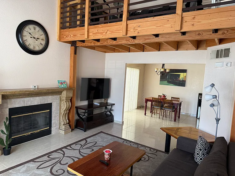 202 Boothbay St — Photo 2