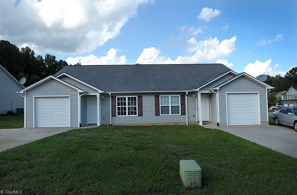 1st image of 1016/1010 Cedar Village Trl